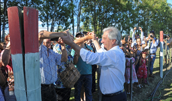 Vázquez inició Consejo de Ministros en Piedras Coloradas. Vázquez inició Consejo de Ministros en Piedras Coloradas.