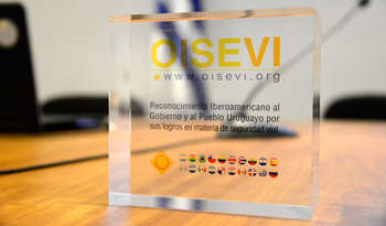 Reconocimiento entregado por el Observatorio Iberoamericano de Seguridad Social a Uruguay