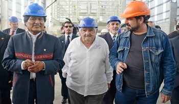 Presidentes José Mujica y Evo Morales en visita a fábrica Envidrio Presidentes José Mujica y Evo Morales en visita a fábrica Envidrio