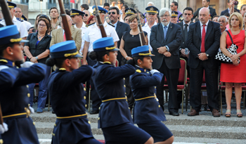 Desfile en aniversario de la Policia Nacional Desfile en aniversario de la Policia Nacional