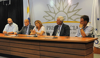 Eneida de León en conferencia por conmemoración del Día de los Humedales Eneida de León en conferencia por conmemoración del Día de los Humedales