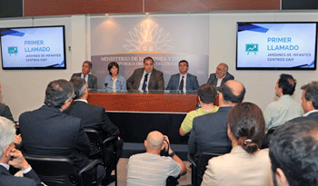 Autoridades en lanzamiento de obras educativas por PPP Autoridades en lanzamiento de obras educativas por PPP