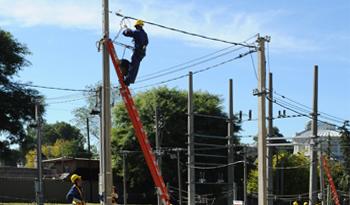 UTE trabajando para los uruguayos