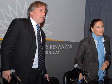 Ministro Fernando Lorenzo y representante del BID en Uruguay, Tracy Betts Ministro Fernando Lorenzo y representante del BID en Uruguay, Tracy Betts