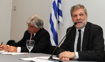 Ministros Roberto Kreimerman y Tabaré Aguerre