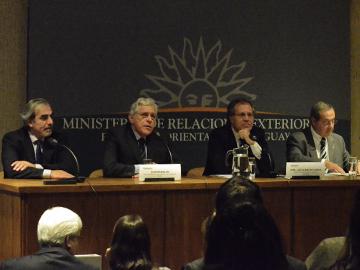 Autoridades en Foro Empresarial de MERCOSUR Autoridades en Foro Empresarial de MERCOSUR