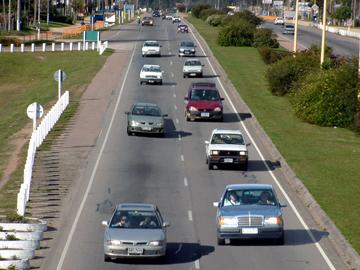 Autos en la carretera Autos en la carretera