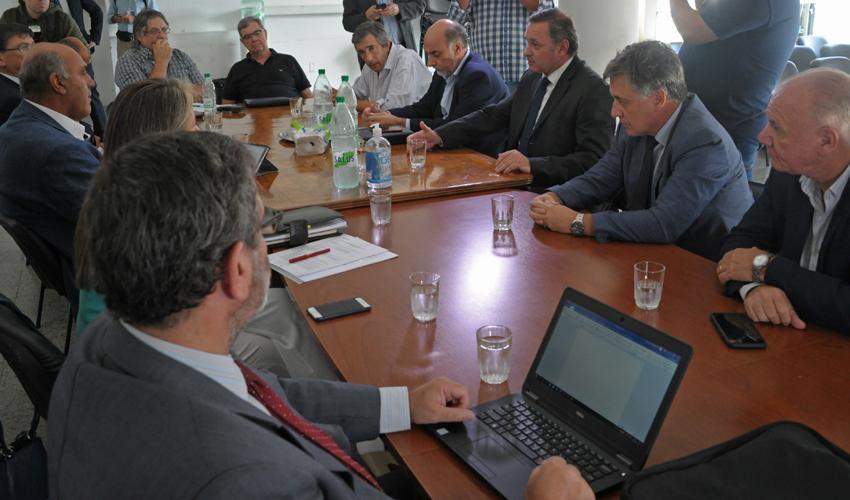 Reunión del Ministerio de Trabajo con trabajadores y empresarios Reunión del Ministerio de Trabajo con trabajadores y empresarios