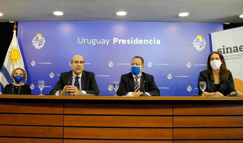 Gobierno presentó protocolos para mitigar efectos de medidas tomadas para contener la COVID-19 Gobierno presentó protocolos para mitigar efectos de medidas tomadas para contener la COVID-19