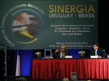 Presidente Mujica en Cámara de comercio uruguayo-brasileña Presidente Mujica en Cámara de comercio uruguayo-brasileña
