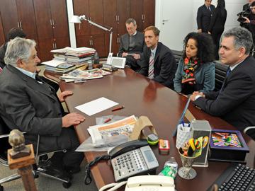 Presidente Mujica recibió al subsecretario de Comercio de EE. UU, Francisco Sánchez y a la embajadora Julissa Reynoso