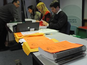 Funcionarios de URSEC reciben propuestas para televisión digital Funcionarios de URSEC reciben propuestas para televisión digital
