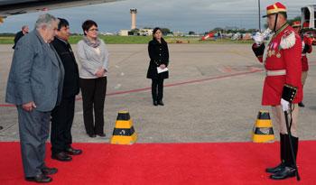 El Presidente José Mujica llega a Bolivia