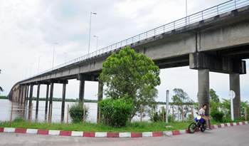 Puente Internacional José de San Martín Puente Internacional José de San Martín