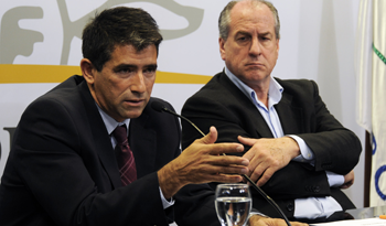 Vicepresidente de la República, Raúl Sendic, en conferencia tras el Consejo de Ministros Vicepresidente de la República, Raúl Sendic, en conferencia tras el Consejo de Ministros