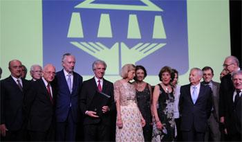 Homenaje al presidente Vázquez de la Fundación Ciencias Médicas de Rosario