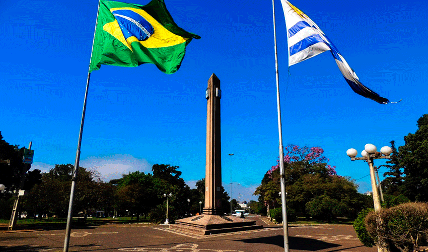 Plaza Internacional de Rivera Plaza Internacional de Rivera