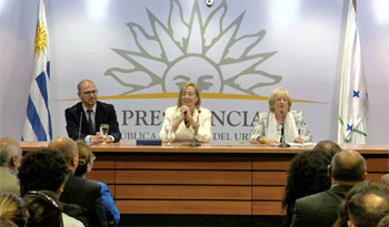 Juan Andrés Roballo, María Julia Muñoz y Glenda Rondán Juan Andrés Roballo, María Julia Muñoz y Glenda Rondán