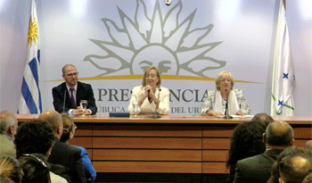 Juan Andrés Roballo, María Julia Muñoz y Glenda Rondán