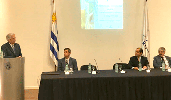 Tabaré Vázquez en jornada organizada por la Presidencia de la República y la Academia Nacional de Economía Tabaré Vázquez en jornada organizada por la Presidencia de la República y la Academia Nacional de Economía