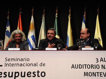 Presidente del Banco Central disertando en seminario sobre presupuesto público Presidente del Banco Central disertando en seminario sobre presupuesto público