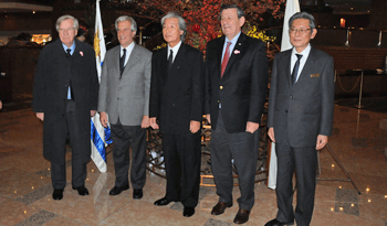 Presidente Tabaré Vázquez lidera delegación de Uruguay en Japón Presidente Tabaré Vázquez lidera delegación de Uruguay en Japón