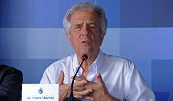 Tabaré Vázquez en Pueblo Sequeira, Artigas. Tabaré Vázquez en Pueblo Sequeira, Artigas.