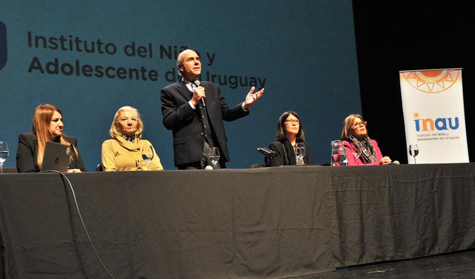 Seminario “35 años con la primera infancia, intercambios para seguir avanzando”