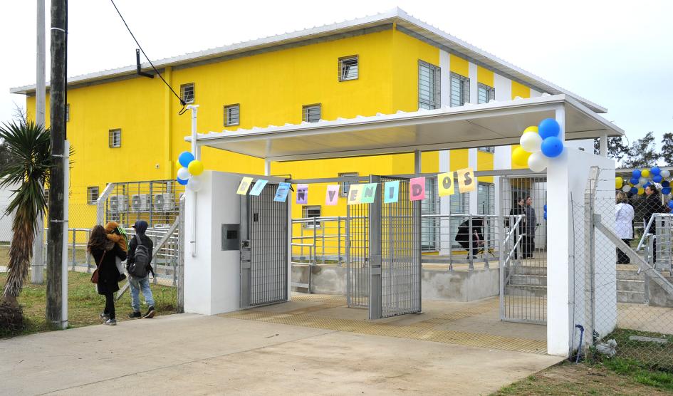 Escuela de tiempo completo de Parque del Plata norte