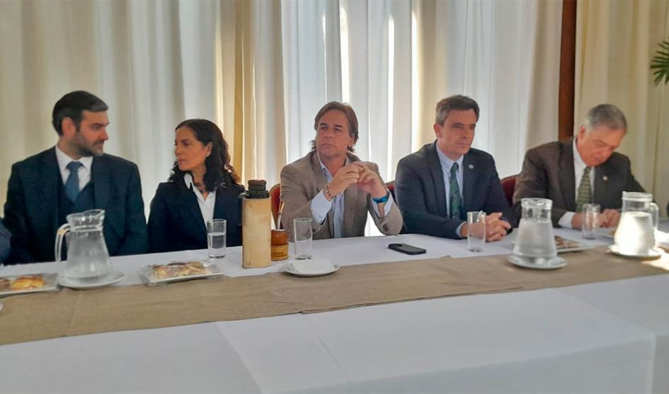 Lacalle Pou con ARU