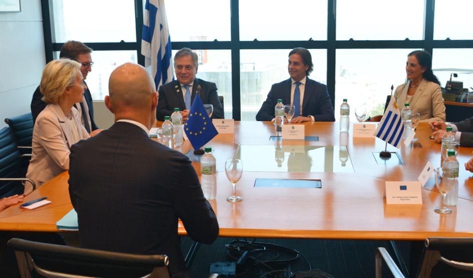 Lacalle Pou con autoridades de la UE