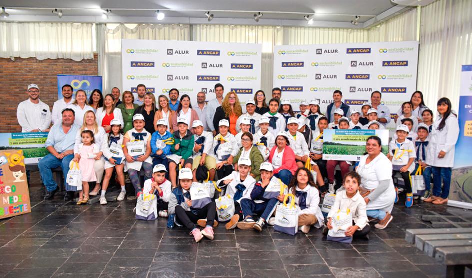 Escolares participantes de los talleres