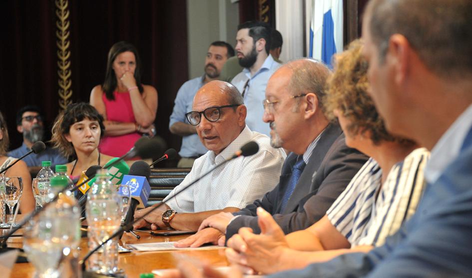 Firma de acuerdo entre Udelar, ANII e IRCCA