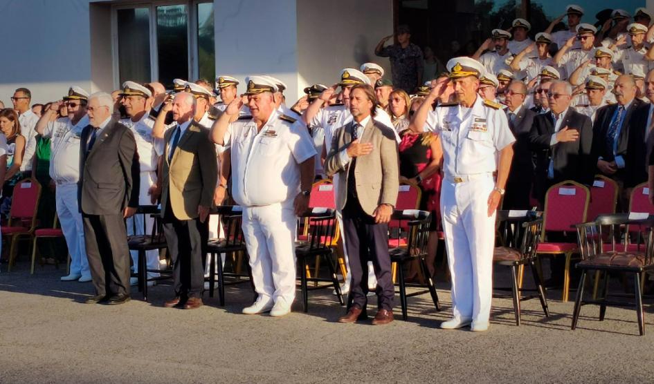 Autoridades militares junto al presidente Luis Lacalle Pou durante el acto Autoridades militares junto al presidente Luis Lacalle Pou durante el acto