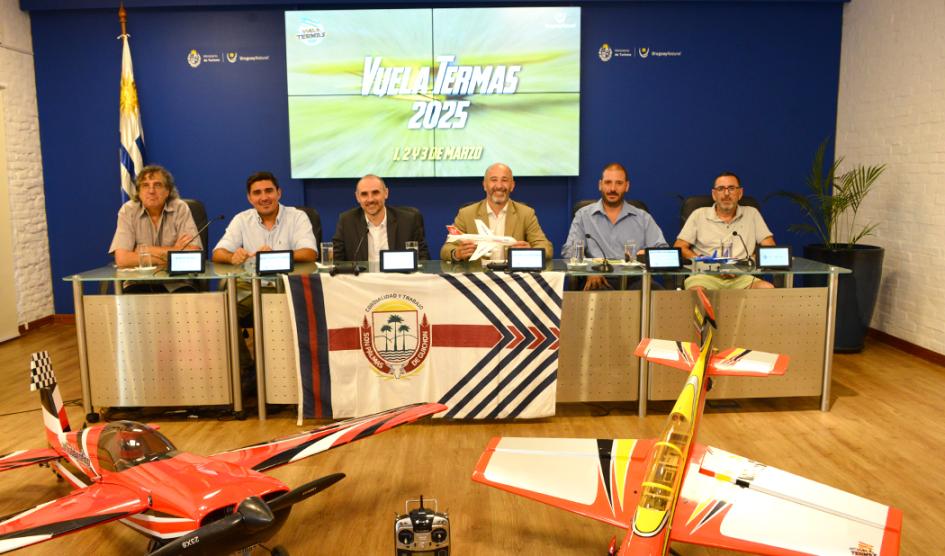 Autoridades de Turismo presentan octava edición de Vuela Termas