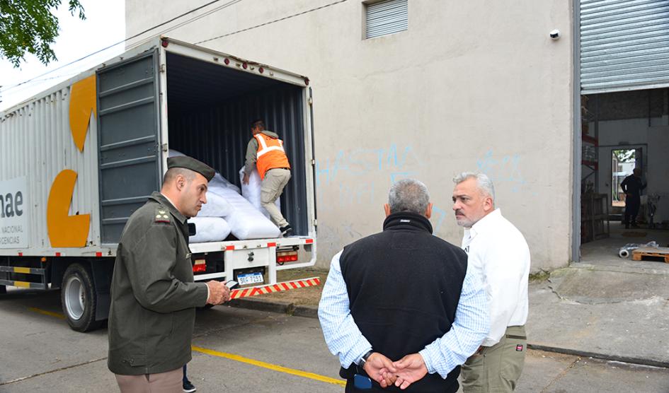 Sinae entrega materiales de ayuda humanitaria