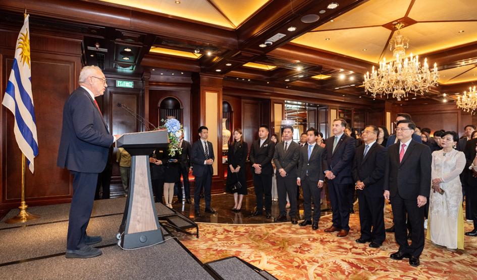 Mario Lubetkin inauguró consulado en Hong Kong