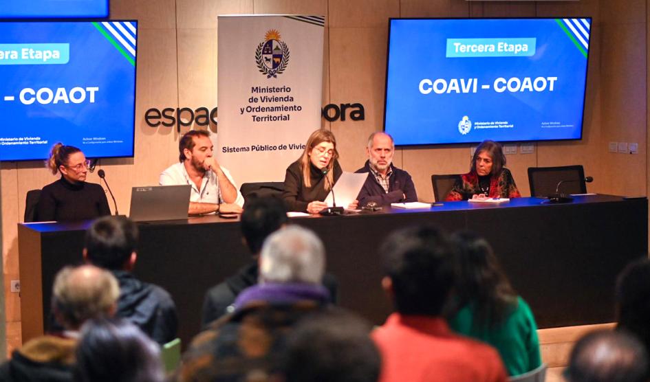Ministra Paseyro en tercera reunión de Coavi y Coaot