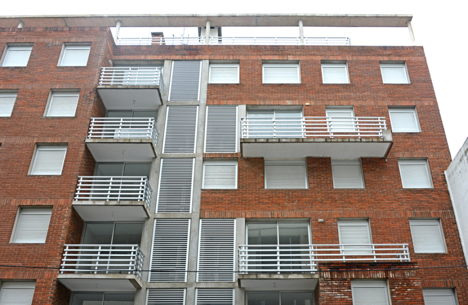 Fachada de edificio en ladrillo