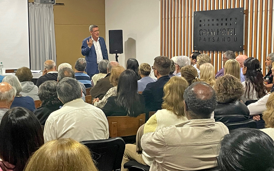 Jorge Díaz expone sobre la creación de un Ministerio de Justicia y DD HH