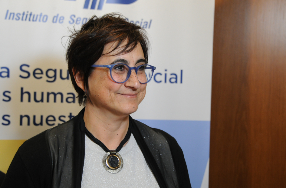 Más de 155.000 personas cobrarán devolución del excedente de aportes al Fonasa presidenta del BPS, Jimena Pardo