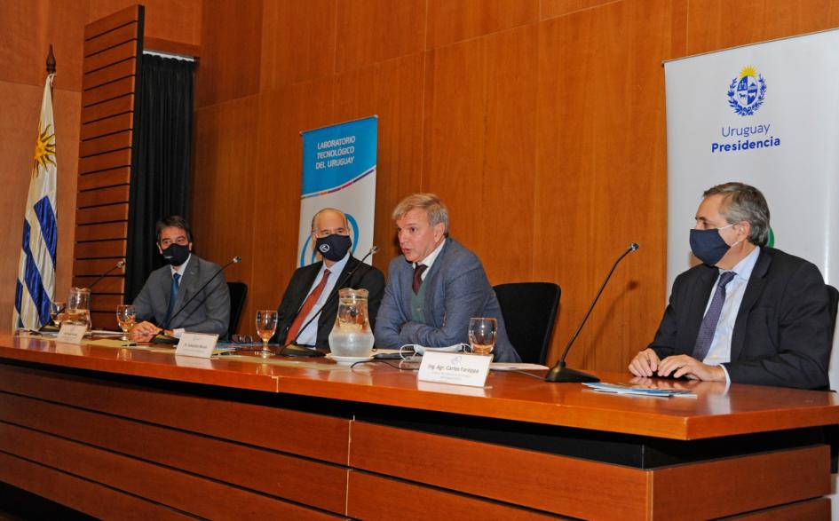 Autoridades de la Secretaría Nacional del Deporte y del Laboratorio Tecnológico del Uruguay Autoridades de la Secretaría Nacional del Deporte y del Laboratorio Tecnológico del Uruguay