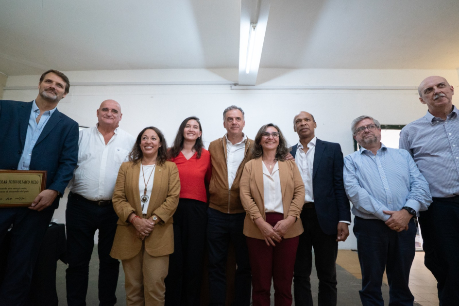 Orsi con autoridades