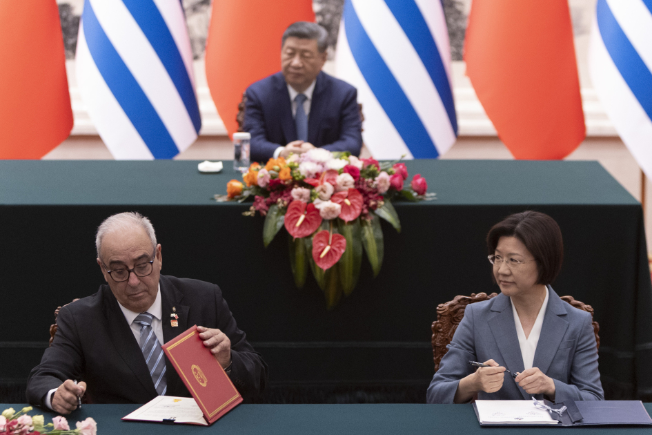 Fratti con su par de China