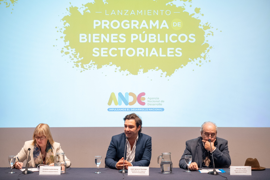 Cristina Lustemberg, Juan Ignacio Dorrego y Alfredo Fratti