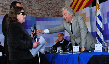 Vázquez recibe solicitud de ciudadanos Vázquez recibe solicitud de ciudadanos