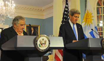 Presidente José Mujica y secretario de Estado, John Kerry Presidente José Mujica y secretario de Estado, John Kerry