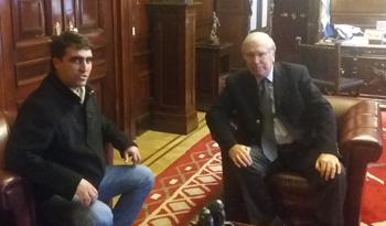 Andrés Lima, intendente electo de Salto, en reunión con Julio César Porteiro, presidente del Banco de la República Oriental del Uruguay