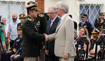 Presidente Vázquez impone en el cargo al general Alfredo Erramún