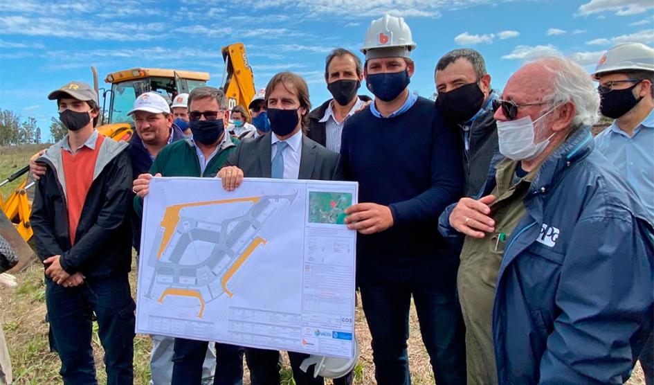 Lacalle Pou visitó obras de Central Hortícola del Norte Lacalle Pou visitó obras de Central Hortícola del Norte